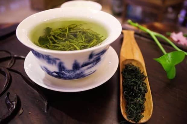 お茶（緑茶・紅茶・烏龍茶）の歴史【世界史の裏側にはお茶があった】