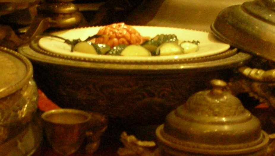 中国のビックリする料理 【牛糞、ネズミの踊り食い、猿の脳みそ】