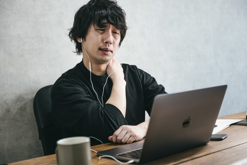 肩こり、首こりの原因と解消法を専門家に聞いてみた 【整形外科にインタビュー】