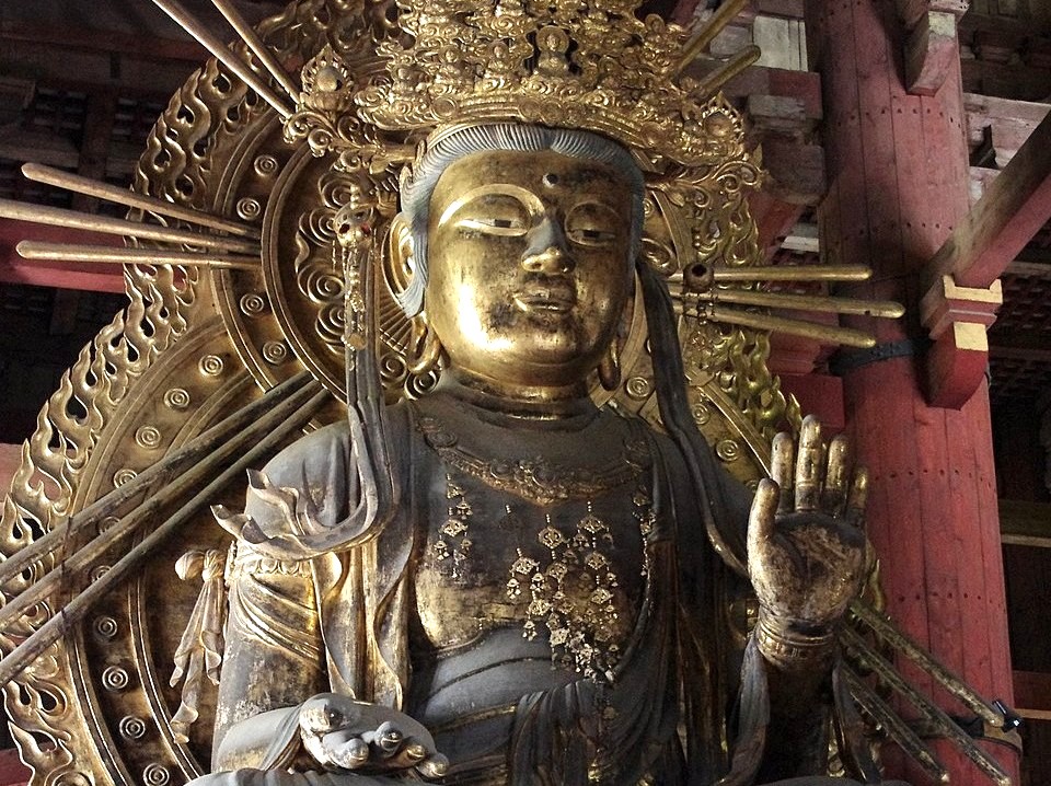 お寺でよく見る「菩薩」とは？観音・地蔵・弥勒の違いをやさしく解説